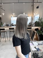 ソーコ(SOKO)&nbsp;ハイトーングレージュ！