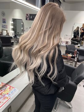 キング 梅田(K!ng) ハイライトカラーミルクティーベージュケアブリーチダブルカラー