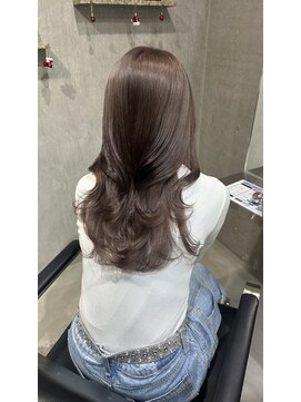 ラック(LUCK) レイヤーぱっつん前髪ステップボーンカットシルキー船橋/韓国