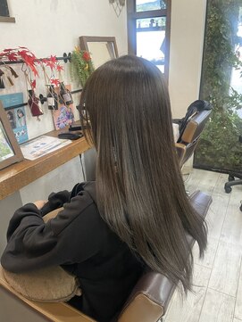 ラディアント かつらぎ店(Radiant) シルバーアッシュ