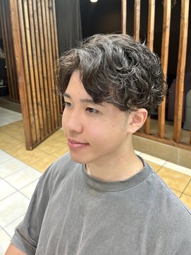 クオリス 上板橋店(QUALIS) ツイスパシャドウパーマ×色気センターパート◎20代30代