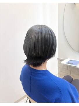 ミュミュ(mu-mu) ウルフカット