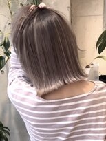 サイン 表参道(SIGN)&nbsp;バレイヤージュハイライトグラデーションカラー白髪ぼかし