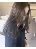 オリーブベージュ