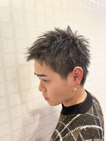 銀座マツナガ 神田店&nbsp;30代40代メンズ刈り上げフェードスタイルかき上げ短髪ワイルド