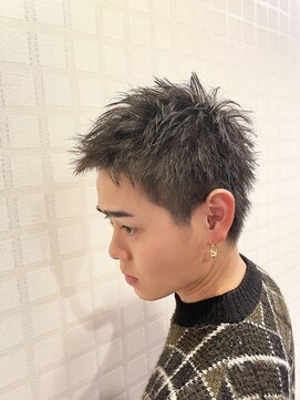 銀座マツナガ 神田店 30代40代メンズ刈り上げフェードスタイルかき上げ短髪ワイルド