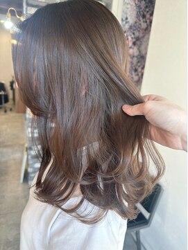 プリームヘアーホワイト(Pleame hair WHITE) オリーブベージュ