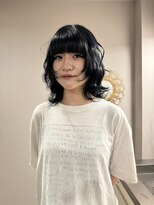 チャプター 問屋町(chapter)&nbsp;ブリーチなしカラーブルーブラックウルフレイヤーカット韓国ヘア