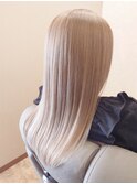 クリアベージュ