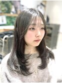 レイヤーカット×オリーブアッシュグレージュ