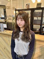 チックタック モーガン エアライン(TICK-TOCK MORGAN airline)&nbsp;【MORGAN】ふわっとロングパーマ×透明感カラー