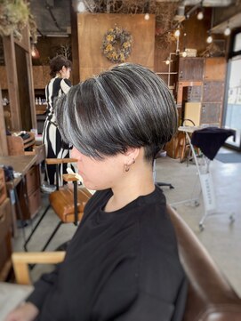 コモレビ(komorebi) 【山本智文】ハンサムショートハイライト