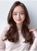 《Agu hair》透明感たっぷり！抜け感ミディレイヤー×グレージュ
