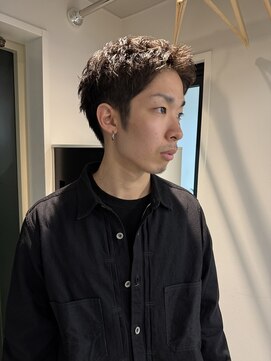 フェイヴィーズ(FavyS) アップバングショート