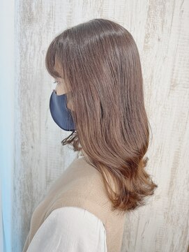 ジーナ 銀座(Zina) カーキグレージュ＊こなれヘア＊透明感＊丸型【Zina銀座】