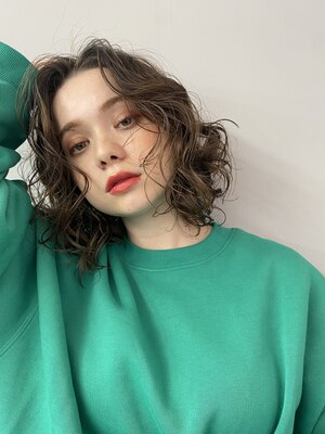 ただボリュームを出すだけじゃない★ヘアデザインを作るTAPEのパーマはいかがですか？カット+パーマ￥7500