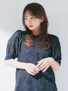 マイル 渋谷(mile) ひし形シルエットの軽やかレイヤースタイル