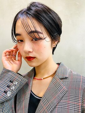 ロイジー(roijir) 表参道roijir 軽めバング ×耳掛けコンパクトショート