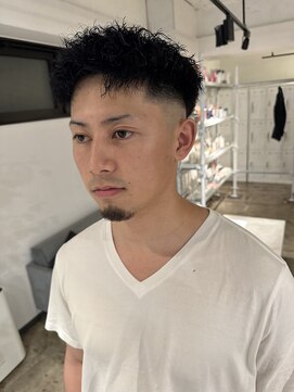 ザ オーダー(THE ORDER) ツイストスパイラルパーマフェードカットスパイキーショート