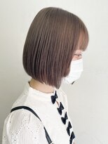 ヒビヲ(HIBIO)&nbsp;切りっぱなしボブミディアムボブミルクティーベージュカラー横浜