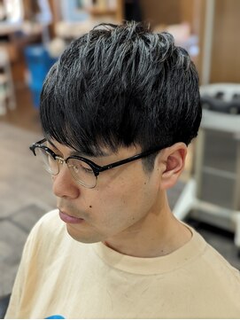 グラスヒビキ ツーブロックマッシュショート