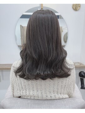 シア 新越谷店(SHEER) ブリーチなし色素薄めグレージュ