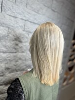 ラヴリア カミツ(LOVERIA KAMITSU)&nbsp;ホワイトカラー