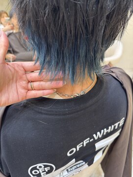 アナ ラーナ(Anna Lanna) メンズ襟足インナーカラー×ターコイズブルー