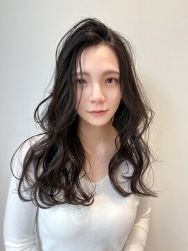 ラクシア(LucxiA) 大人可愛いレイヤーカット