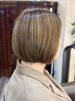 キャラ 池袋本店(CHARA) 白髪ぼかしハイライト◎肩上内巻きボブ【池袋/ミニボブ】