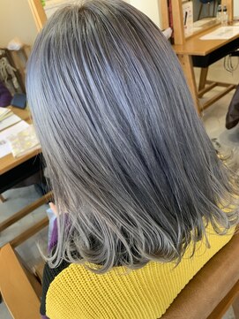 リサリサ(LISA LISA) シルバーグレー