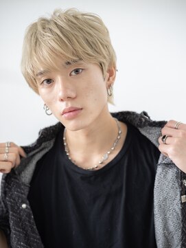 モッズヘアメン 名護大東店(mod's hair men) 透けバングで目力UP！ハイトーンカラーウルフショートb名護大東