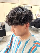 ニアウ 伊勢崎連取店(Niau)&nbsp;波巻きツイストスパイラルパーマメンズ刈り上げマッシュ