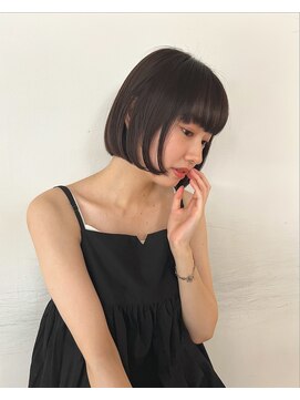 トレス(TRESS) 内巻きボブ　レイヤーボブ　大人ショート　レイヤーボブ