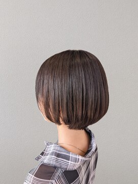 ウシワカマルエムティードット(USHIWAKAMARU MT.) ショートボブ
