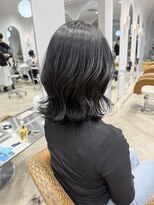 ティエラ 原宿 表参道(Tierra)&nbsp;〈Tierra 関日葉里〉透明感アッシュグレージュ　20代/30代