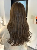 オリーブベージュ 透明感カラー ウェーブヘア 美髪 20代30代