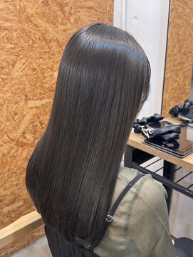 ファルベ(Farbe) ホワイトグレージュミニウルフデジタルパーマチェリーブラウン