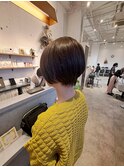 前下りショート×オリーブブラウン美髪