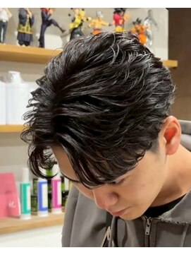 イーラ(era) フェザーショートパーマ/メンズ/刈り上げ/眉毛/ツイスト