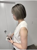 YOKE 大人ボブミニボブオリーブアッシュグレーバレイヤージュ
