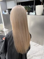 ヴァイス 新宿店(VAICE) White beige