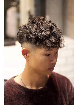 キングスマントーキョー 多摩センター2nd(KINGSMAN TOKYO) スペインカール