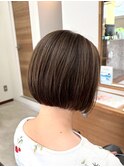 ミニボブ×グレージュベージュ
