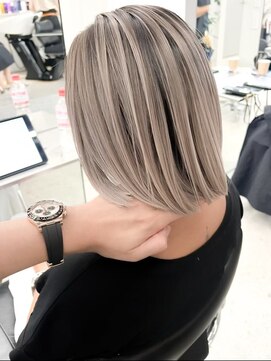 レジスタ バイ ジルブラン 高崎(REGISTA by JIL BLAN) 高崎髪質改善白髪ぼかしハイライトショートボブカット30代40代