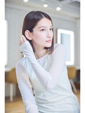 アンスリウム 吹田(Anthurium) ミディアムレイヤー/大人可愛い/髪質改善/シースルーバング