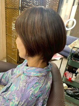 ビーチェ 小岩(Bice) 白髪を活かす立体感デザイン 40代50代60代からのハイライト