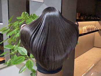 ルームニマルイチ(rroom201)の写真/前、中間、後処理までこだわった理想な髪質にできるストレートと、自慢の髪質改善で誰もが見惚れる艶髪へ☆