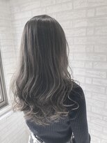 ジーナ 梅田(Zina)&nbsp;立体感プラスの３Dシルバーグレー