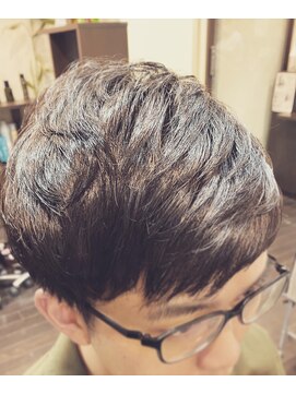 オムヘアーバイグルーマーズ(HOMME HAIR by GROOMER/S) #コテパーマ #髪質改善パーマ #hommehair2nd櫻井